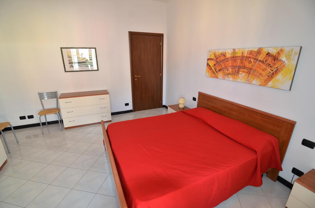 Elena Apartment Levanto Kültér fotó