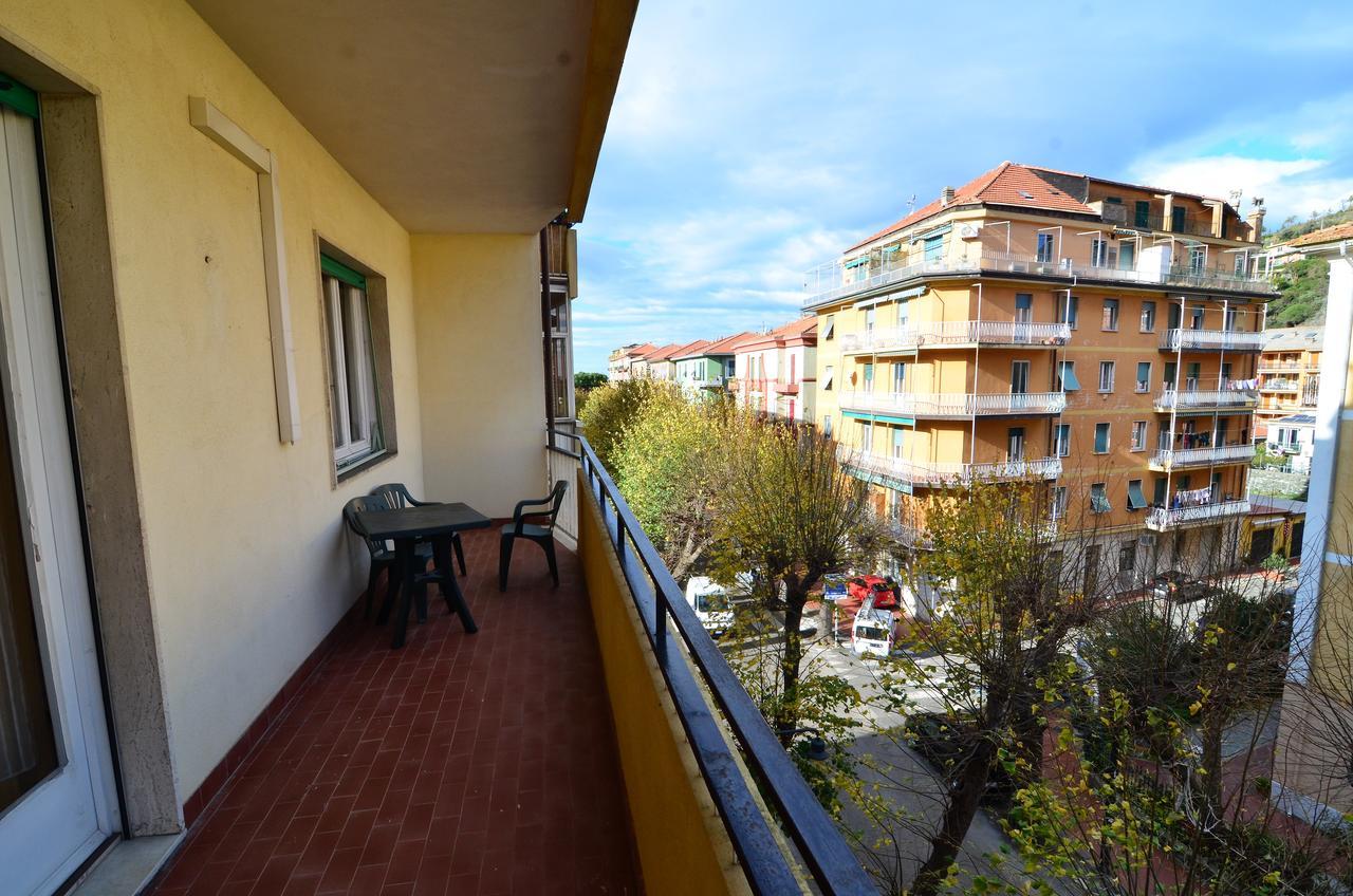 Elena Apartment Levanto Kültér fotó