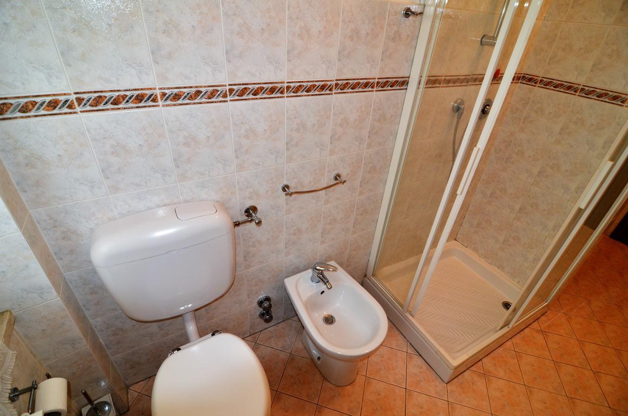 Elena Apartment Levanto Kültér fotó